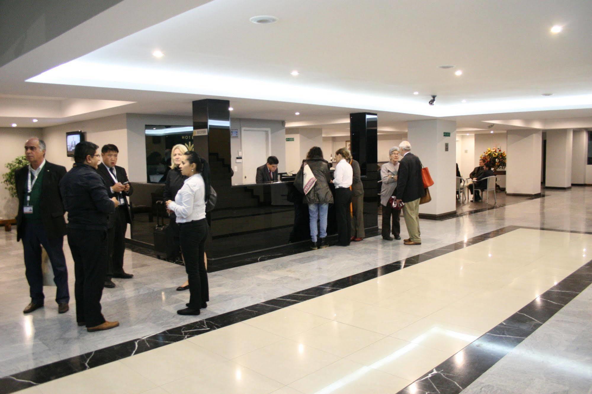 Hotel Tambo Real กีโต ภายนอก รูปภาพ