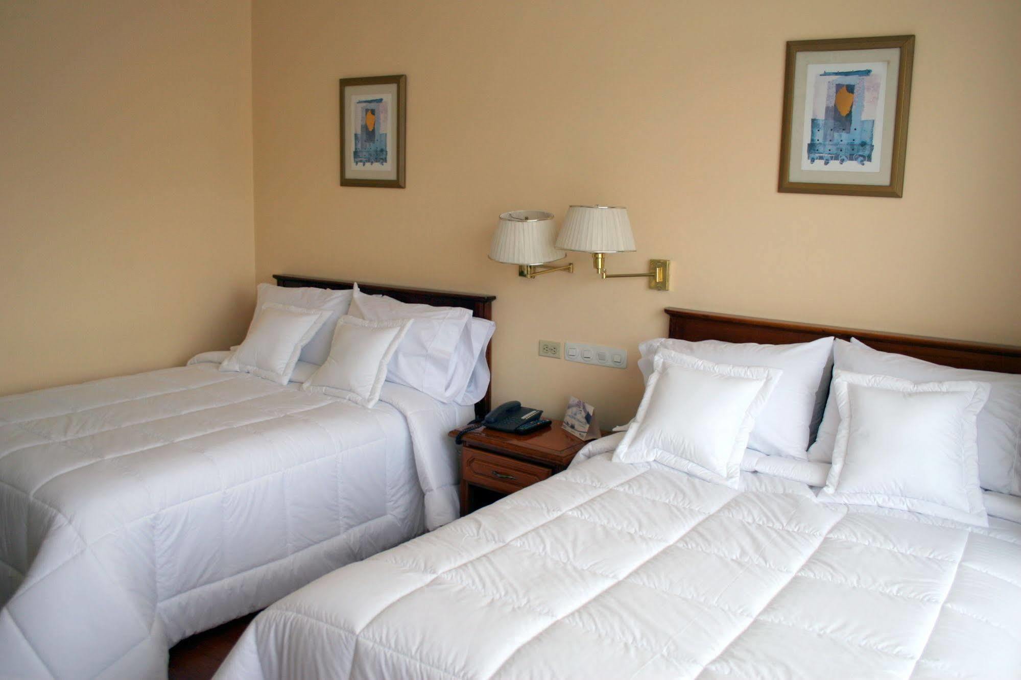 Hotel Tambo Real กีโต ภายนอก รูปภาพ